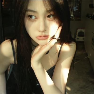 贬妻为妾十万铁骑跪接我登基